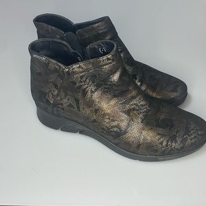 MEPHISTO AIR-JET Floral Print Ankle Boots
